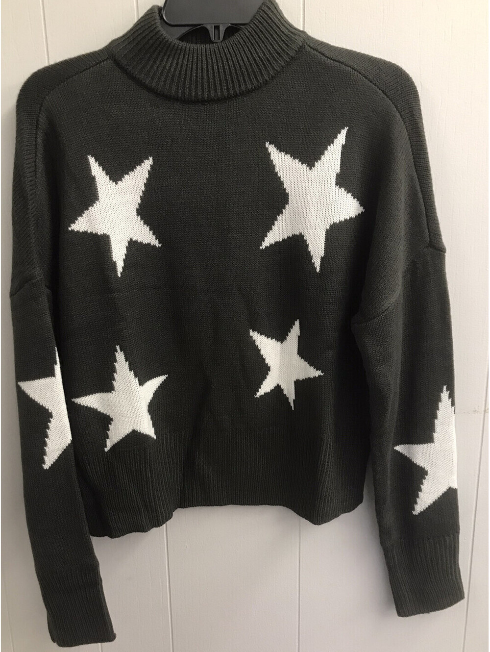 True Craft Sweater. Charcoal With White Stars. Short Length. Size Medium. NWT
